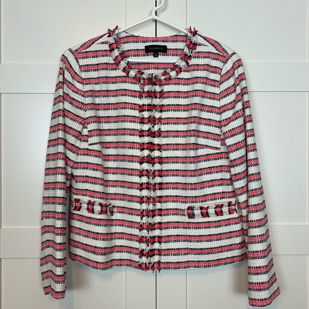 Talbots women’s blazer with zip front. Size 14